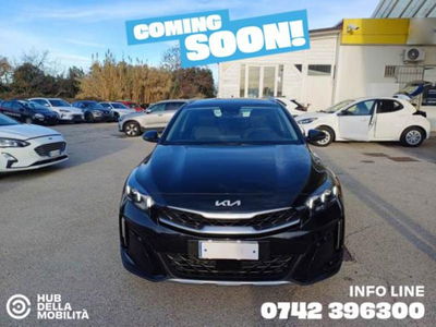Kia XCeed 1.6 crdi mhev Business 136cv dct del 2022 usata a Foligno