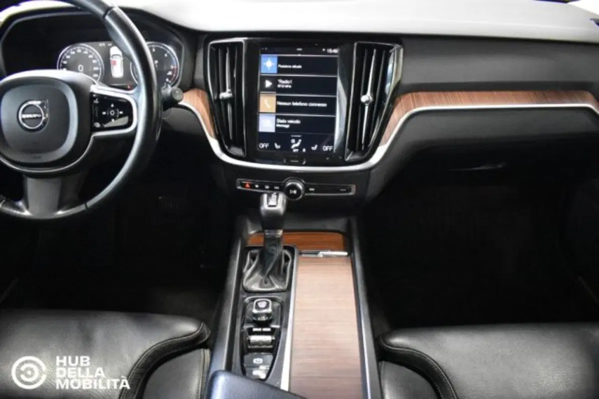 Volvo V60 Cross Country usata a Perugia (11)