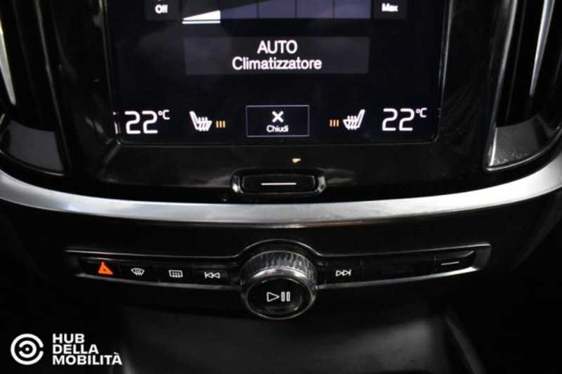 Volvo V60 Cross Country usata a Perugia (13)