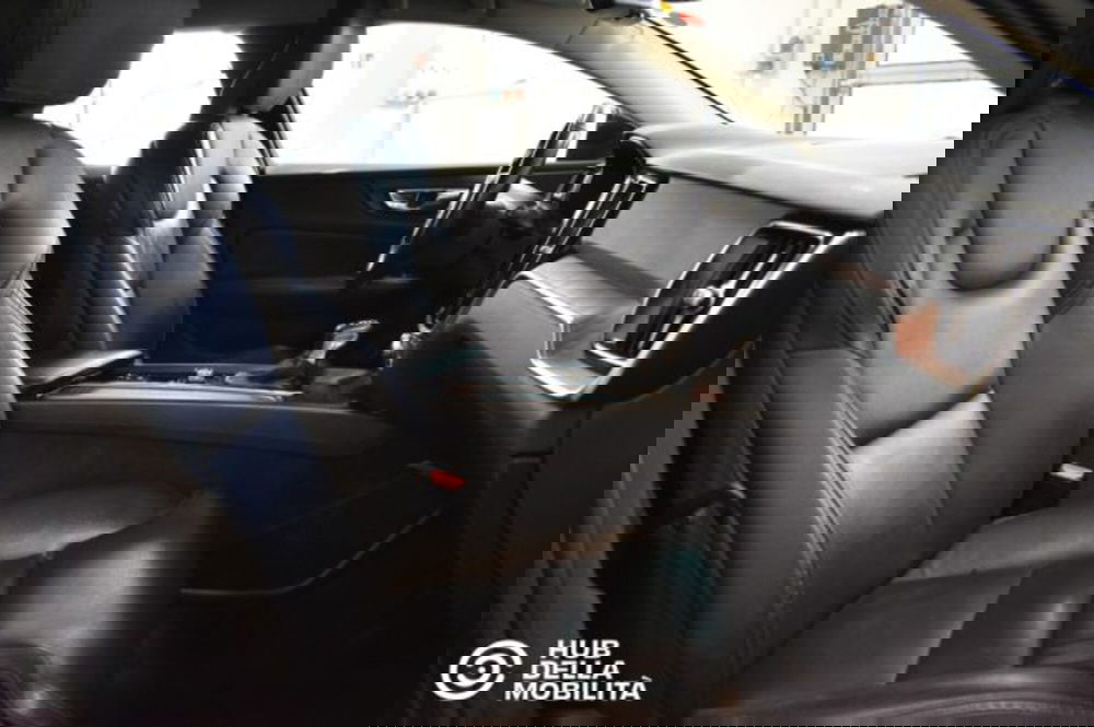 Volvo V60 Cross Country usata a Perugia (19)