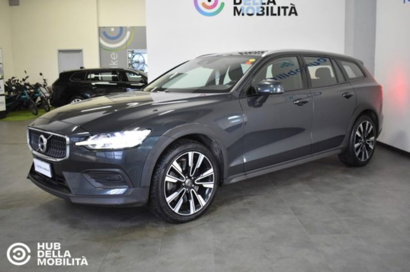 Volvo V60 Cross Country usata a Perugia (3)
