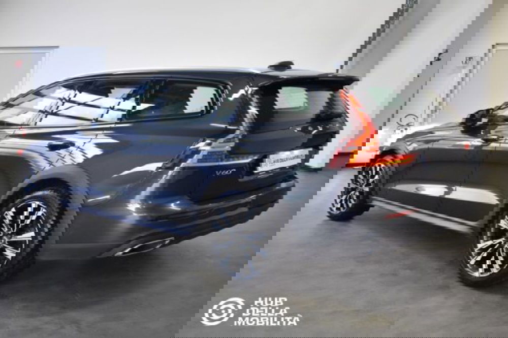 Volvo V60 Cross Country usata a Perugia (6)