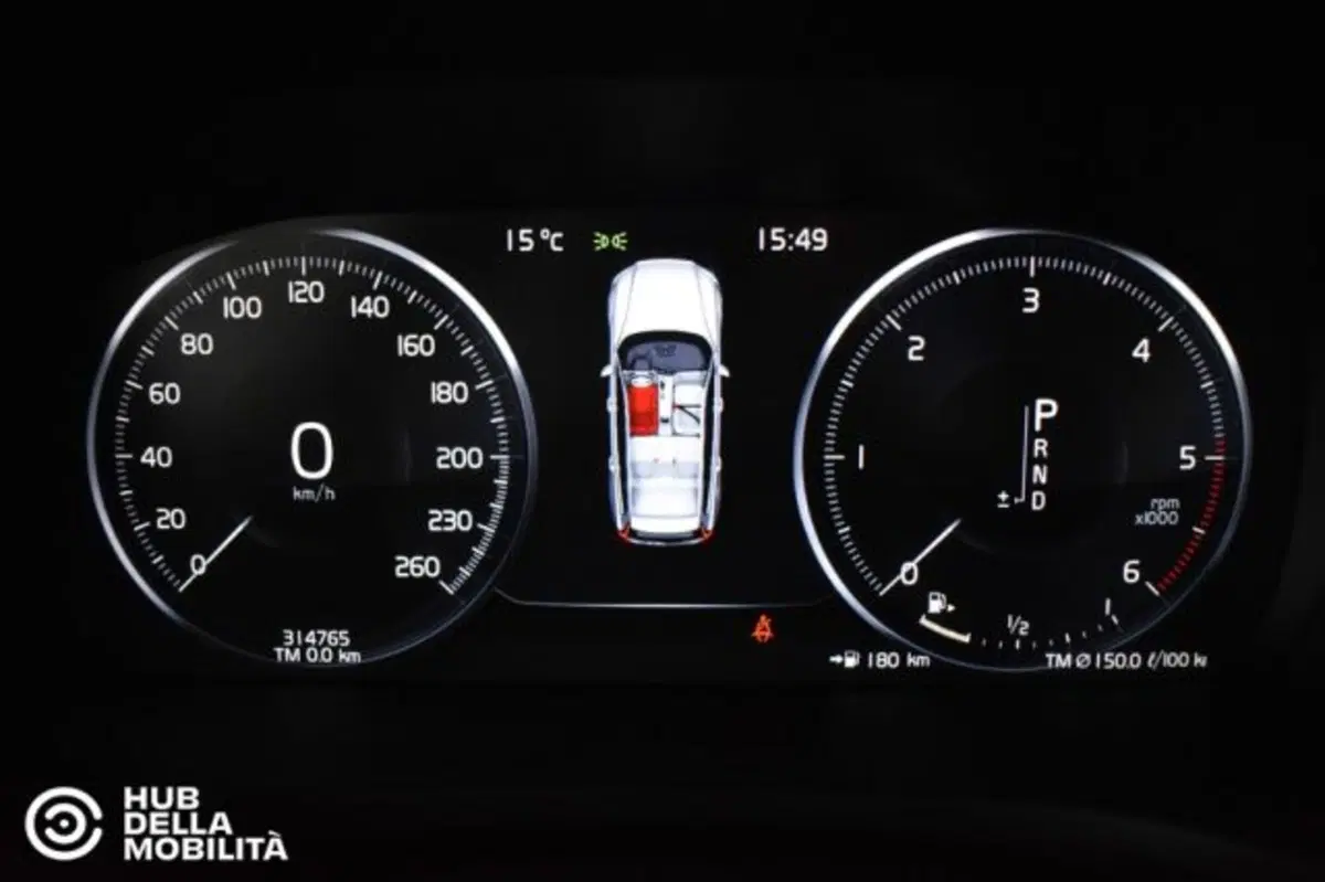 Volvo V60 Cross Country usata a Perugia (8)