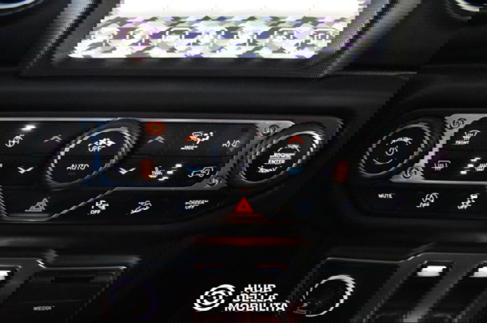 Jeep Wrangler usata a Perugia (14)