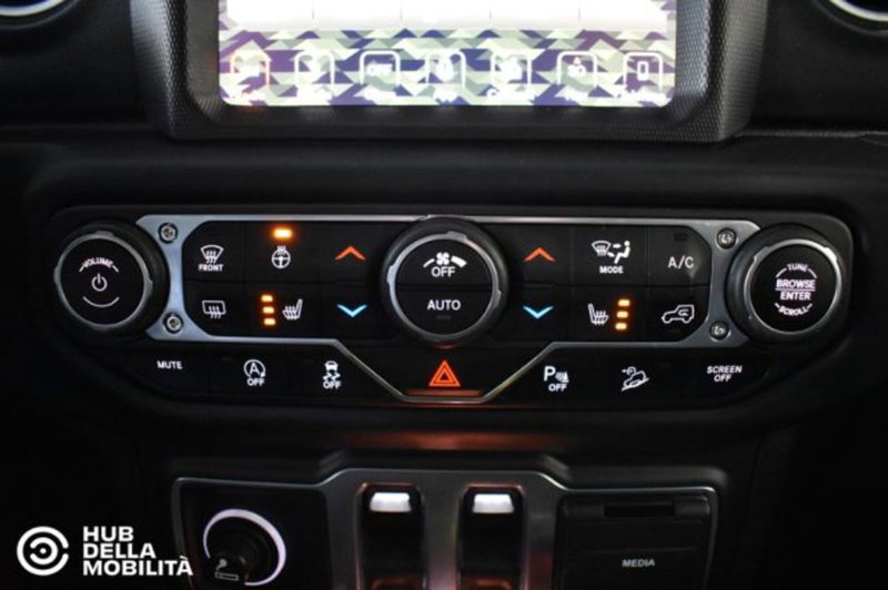 Jeep Wrangler usata a Perugia (14)