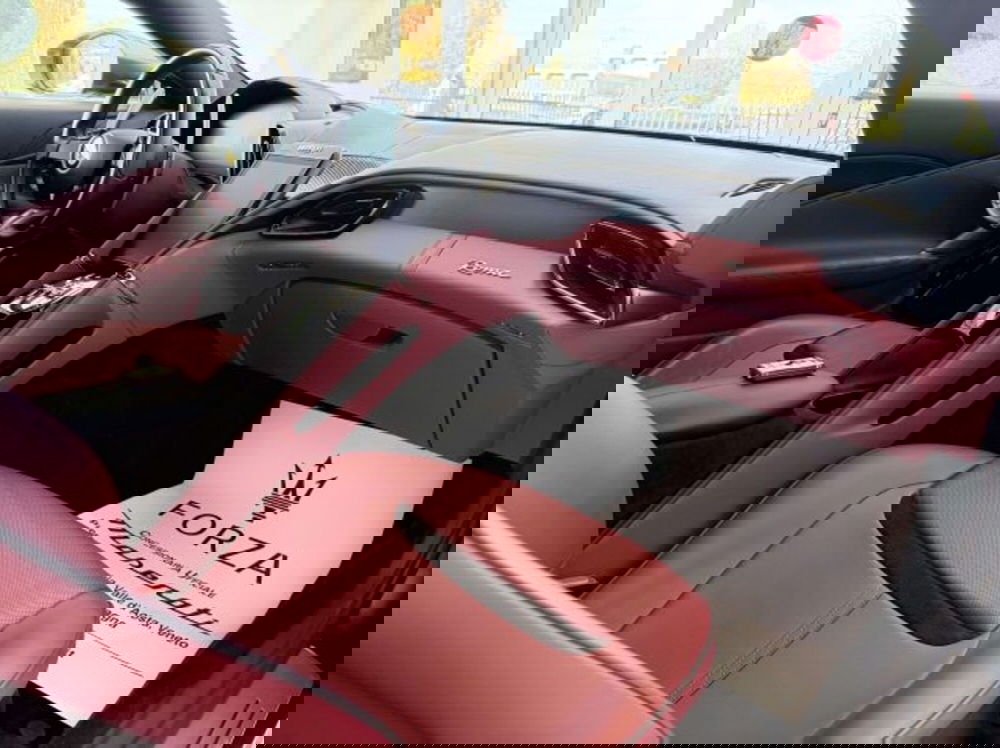 Ferrari Roma Spider usata a Torino (10)