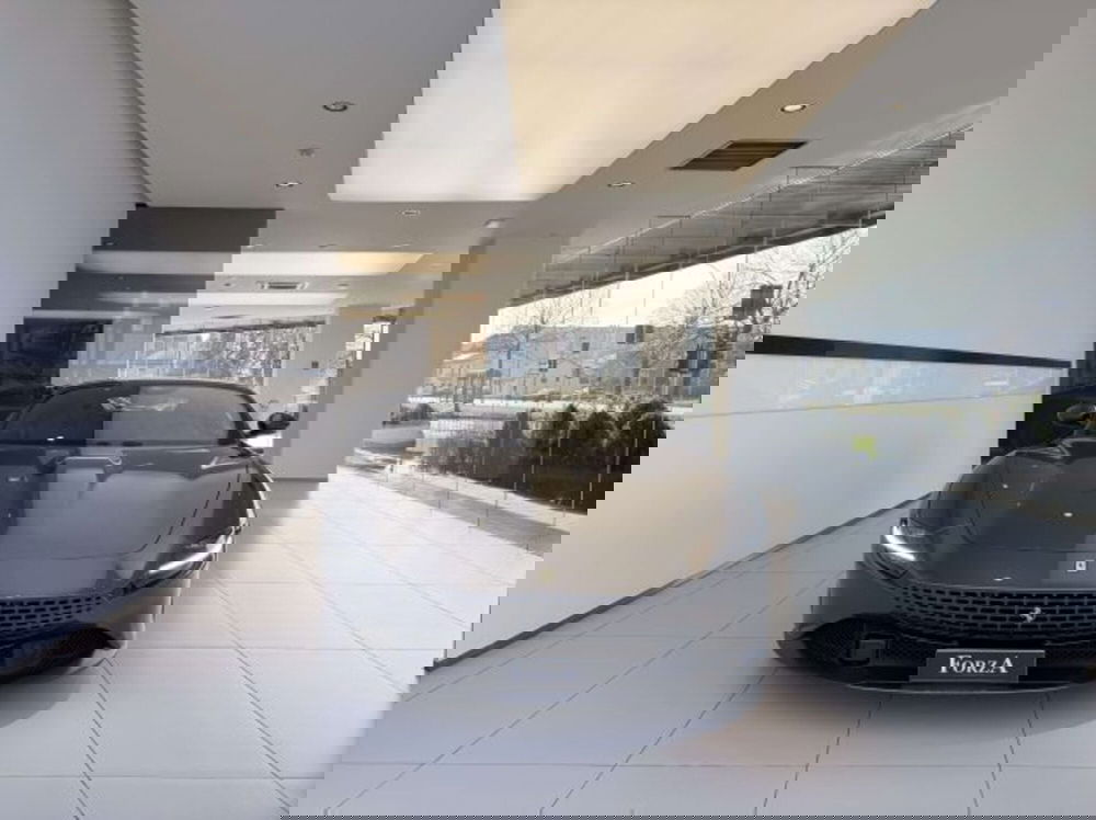Ferrari Roma Spider usata a Torino (2)
