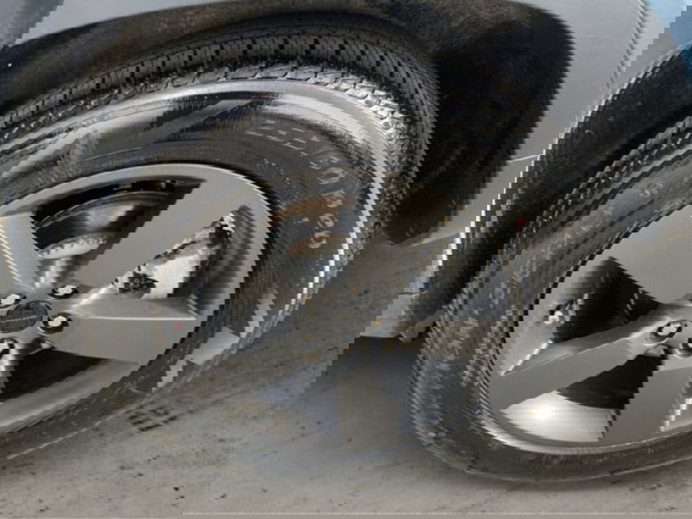 Land Rover Defender usata a Livorno (11)