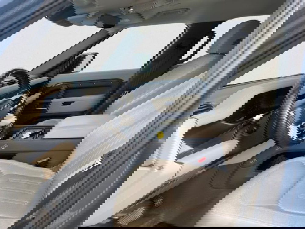 Land Rover Defender usata a Livorno (15)