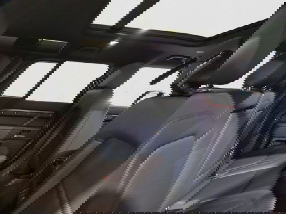 Land Rover Defender usata a Livorno (18)