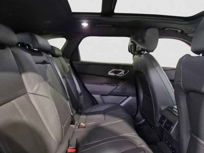 Land Rover Range Rover Velar usata a Livorno (17)