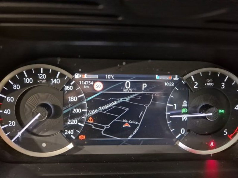 Land Rover Discovery Sport usata a Livorno (13)