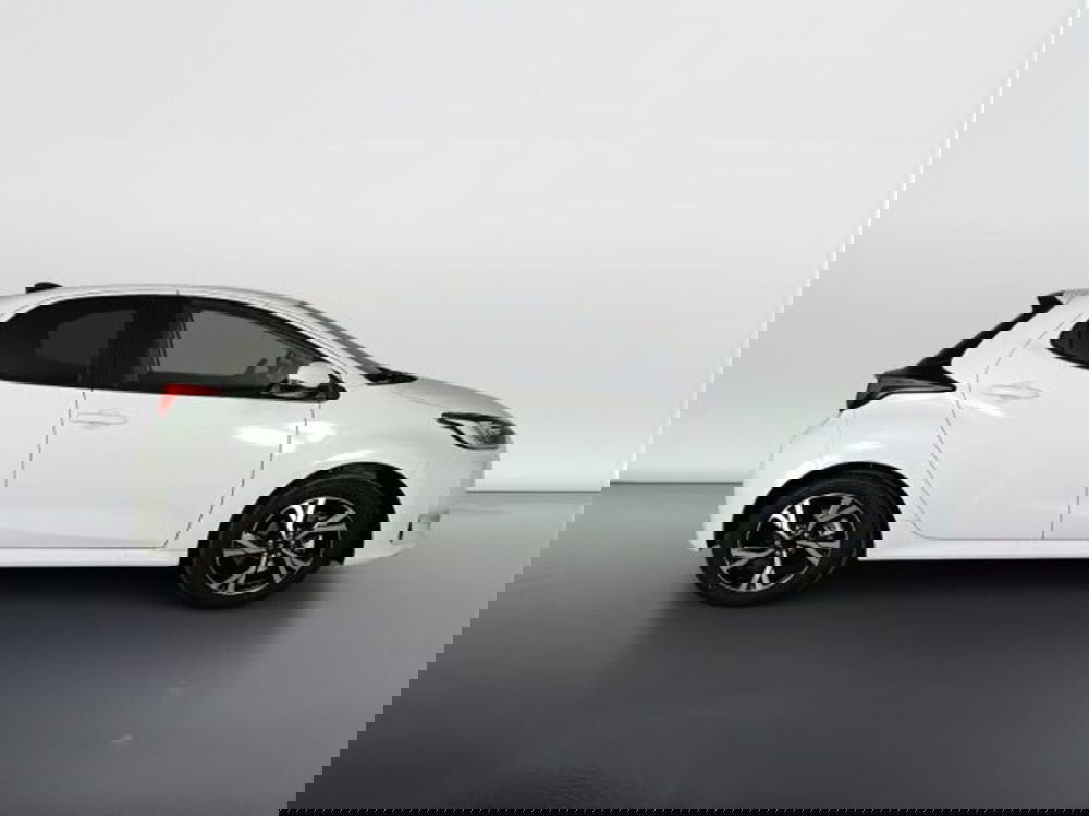 Toyota Yaris nuova a Teramo (3)