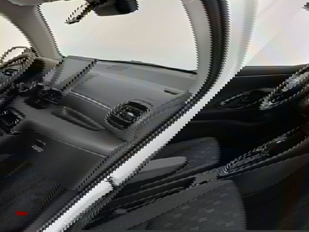 Toyota Yaris nuova a Teramo (10)