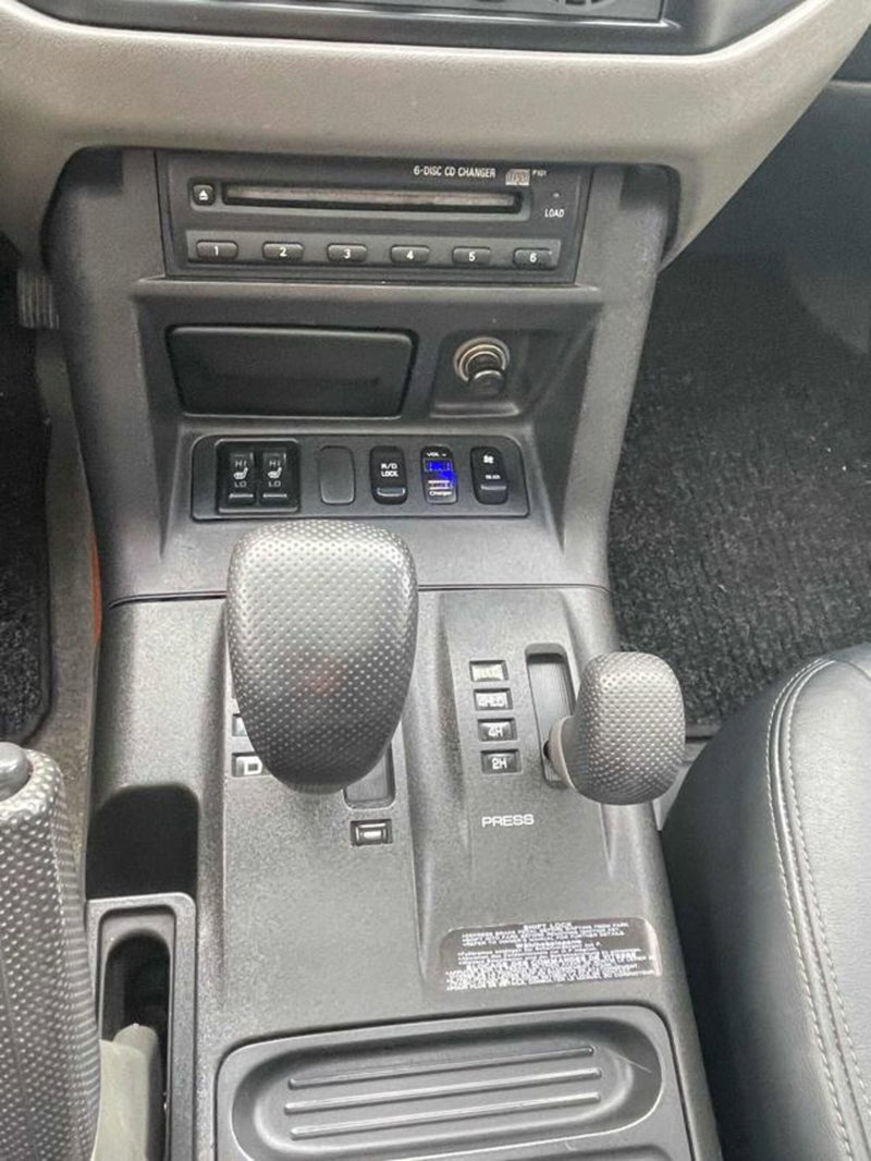 Mitsubishi Pajero usata a Lucca (10)