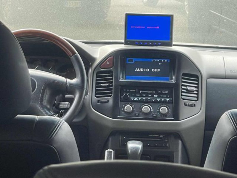 Mitsubishi Pajero usata a Lucca (5)