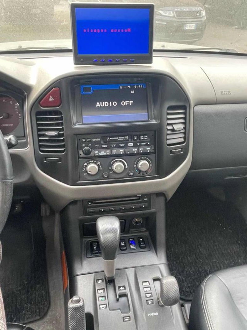 Mitsubishi Pajero usata a Lucca (9)