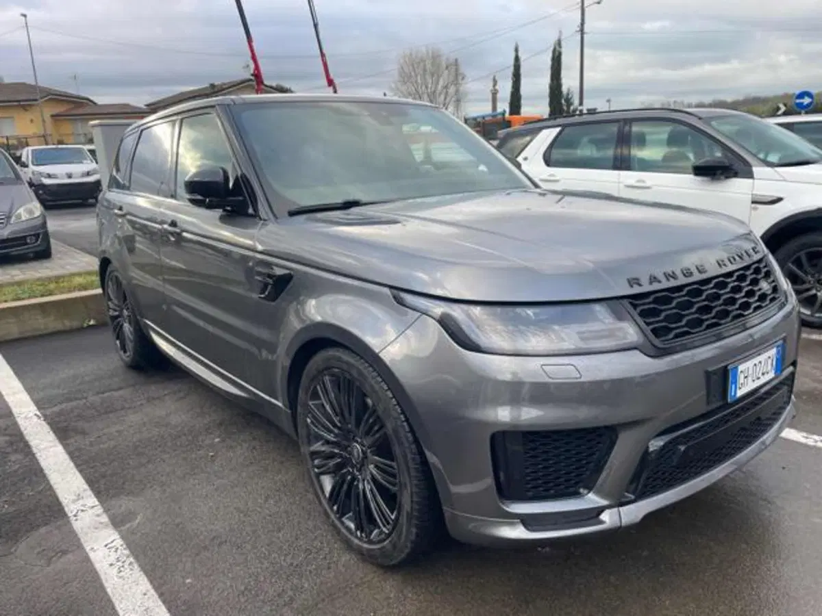 Land Rover Range Rover Sport usata a Lucca
