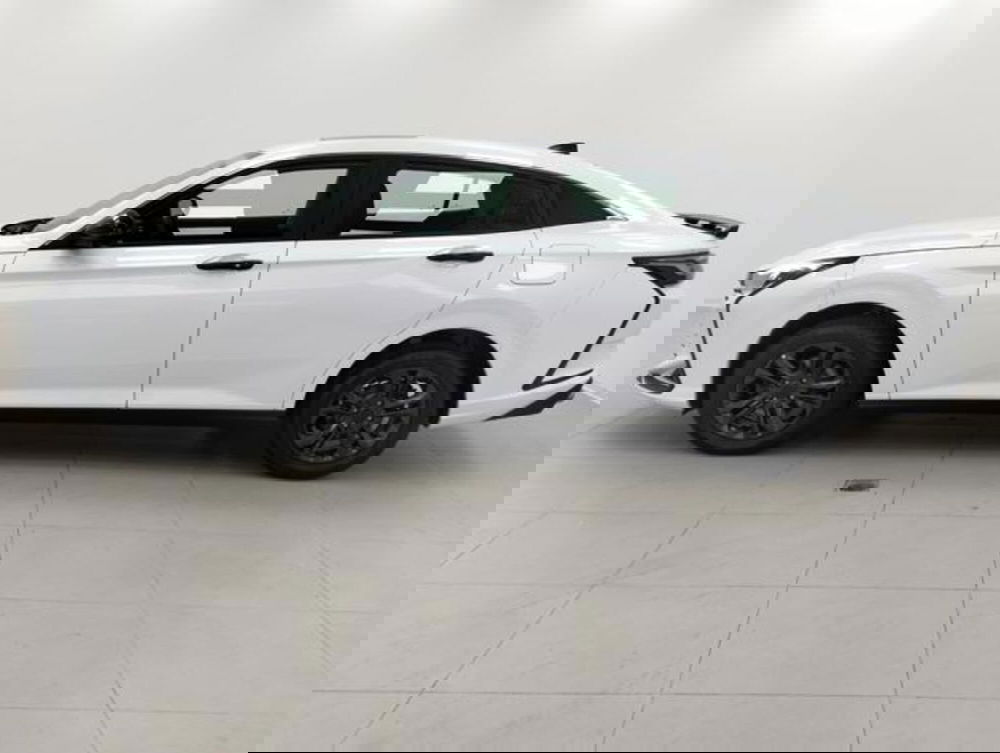 Dongfeng Shine  nuova a Como (8)