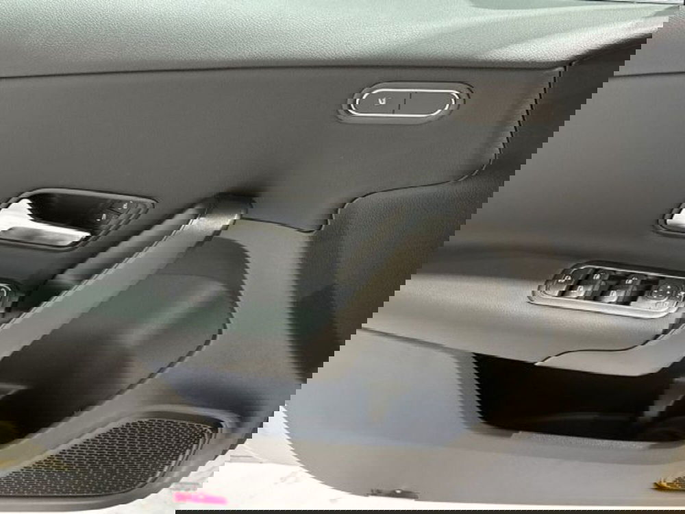 Mercedes-Benz Classe A Sedan nuova a Bologna (10)