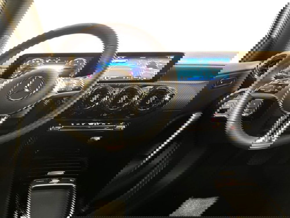 Mercedes-Benz Classe A Sedan nuova a Bologna (14)