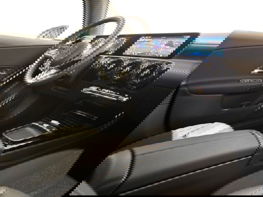 Mercedes-Benz Classe A Sedan nuova a Bologna (15)