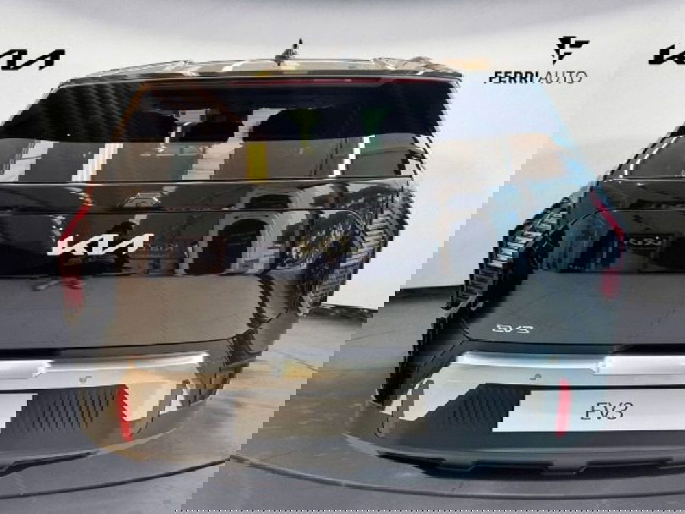 Kia EV3 nuova a Udine (5)