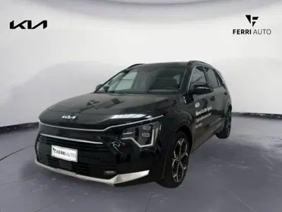 Kia Niro 1.6 GDi DCT HEV Evolution nuova a Tavagnacco
