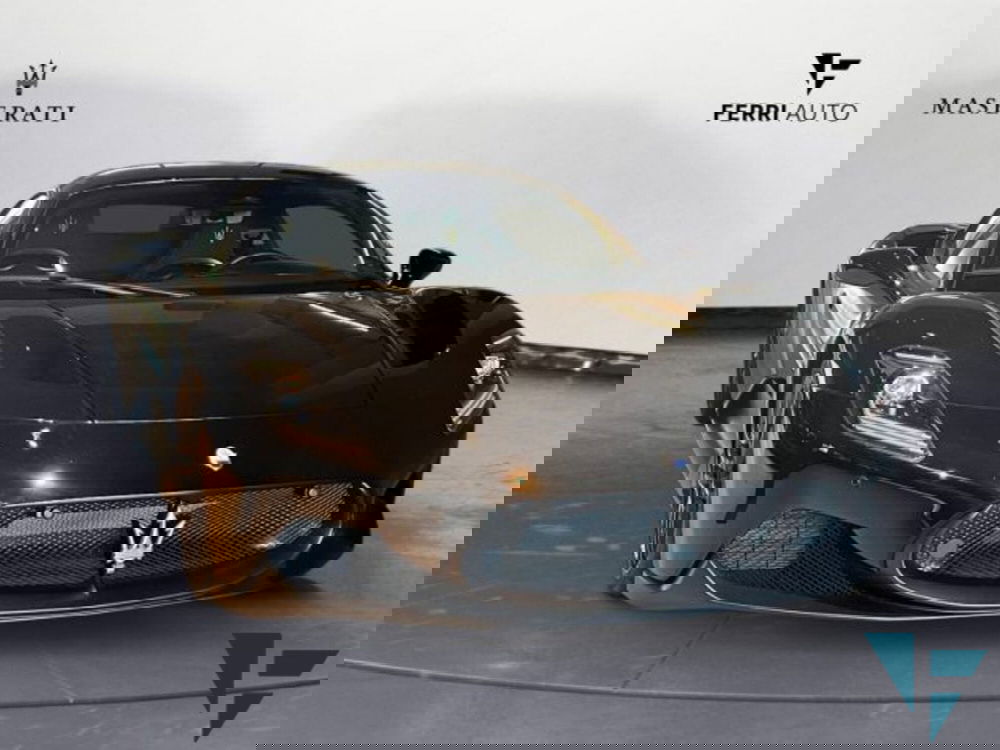 Maserati MC20 nuova a Udine (4)