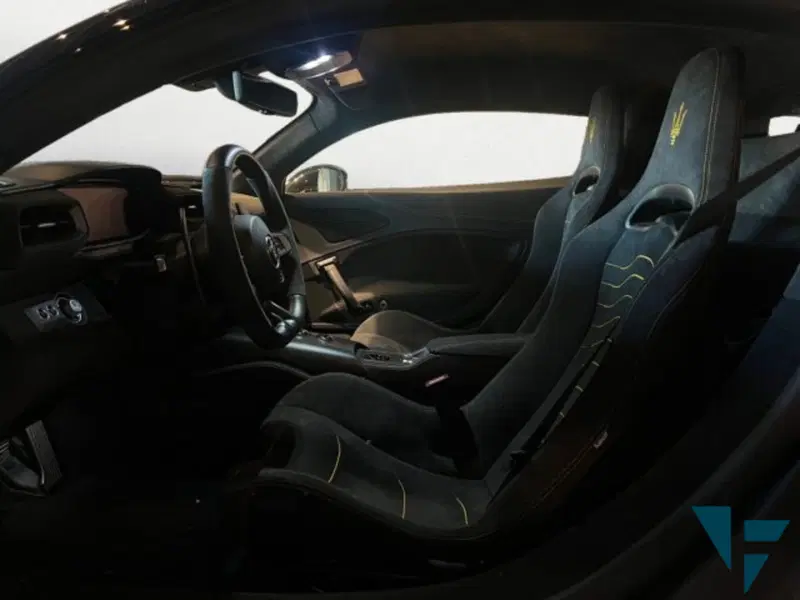 Maserati MC20 nuova a Udine (8)