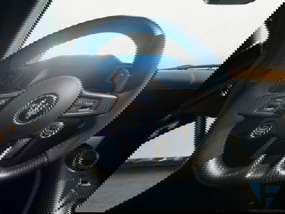 Maserati MC20 nuova a Udine (9)