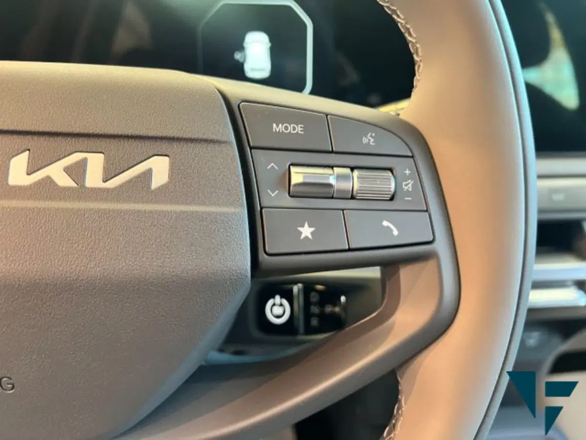 Kia EV3 nuova a Udine (14)