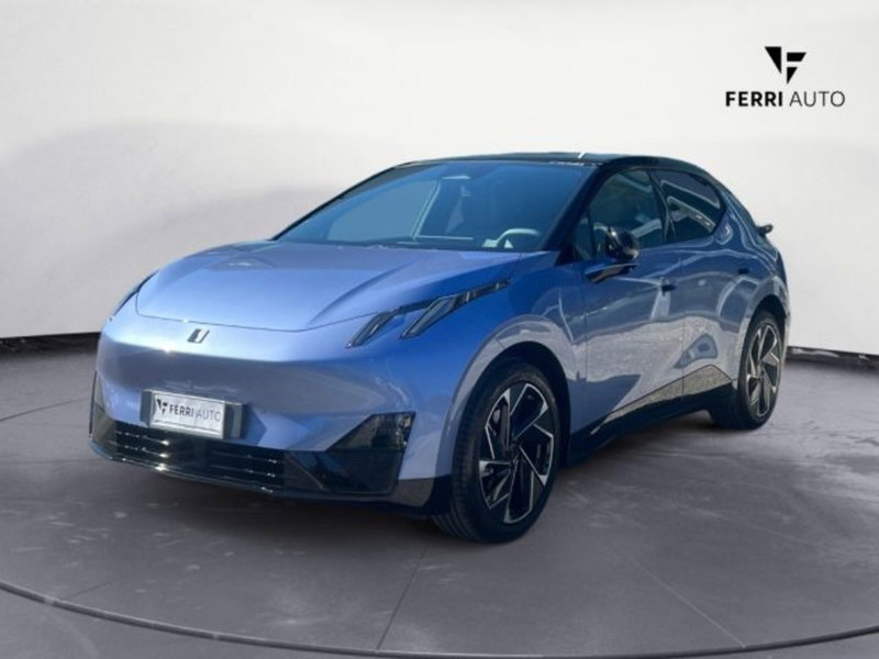 Lynk & Co 02 nuova a Udine