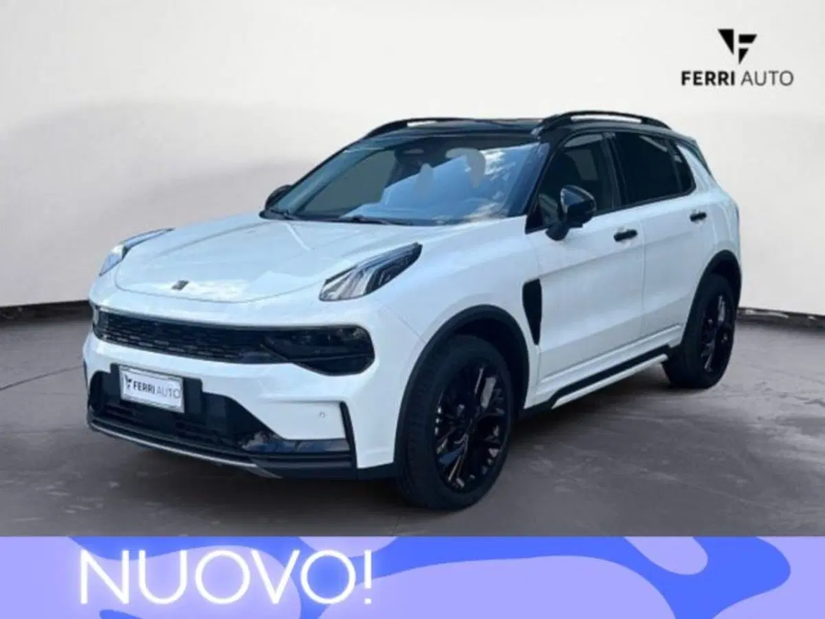 Lynk & Co 01 nuova a Udine