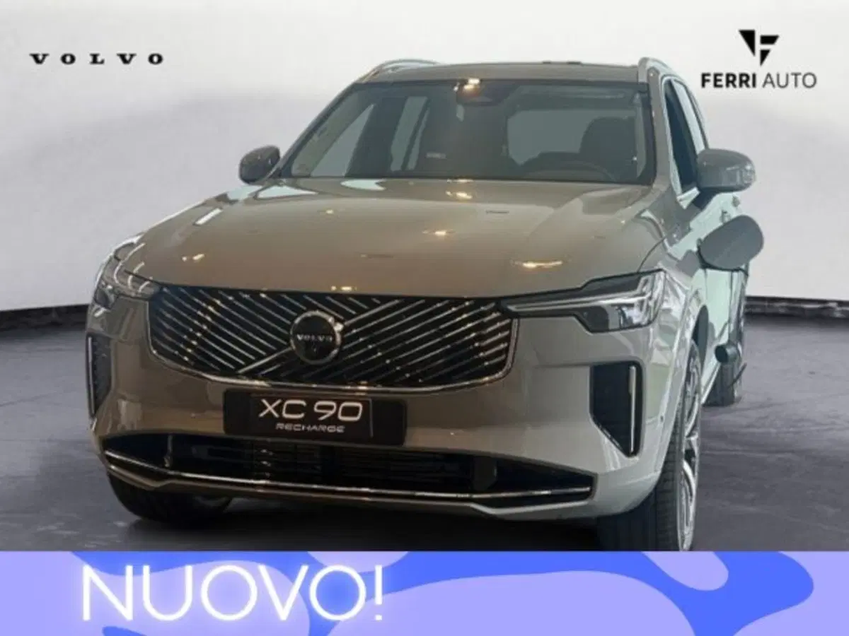 Volvo XC90 nuova a Udine