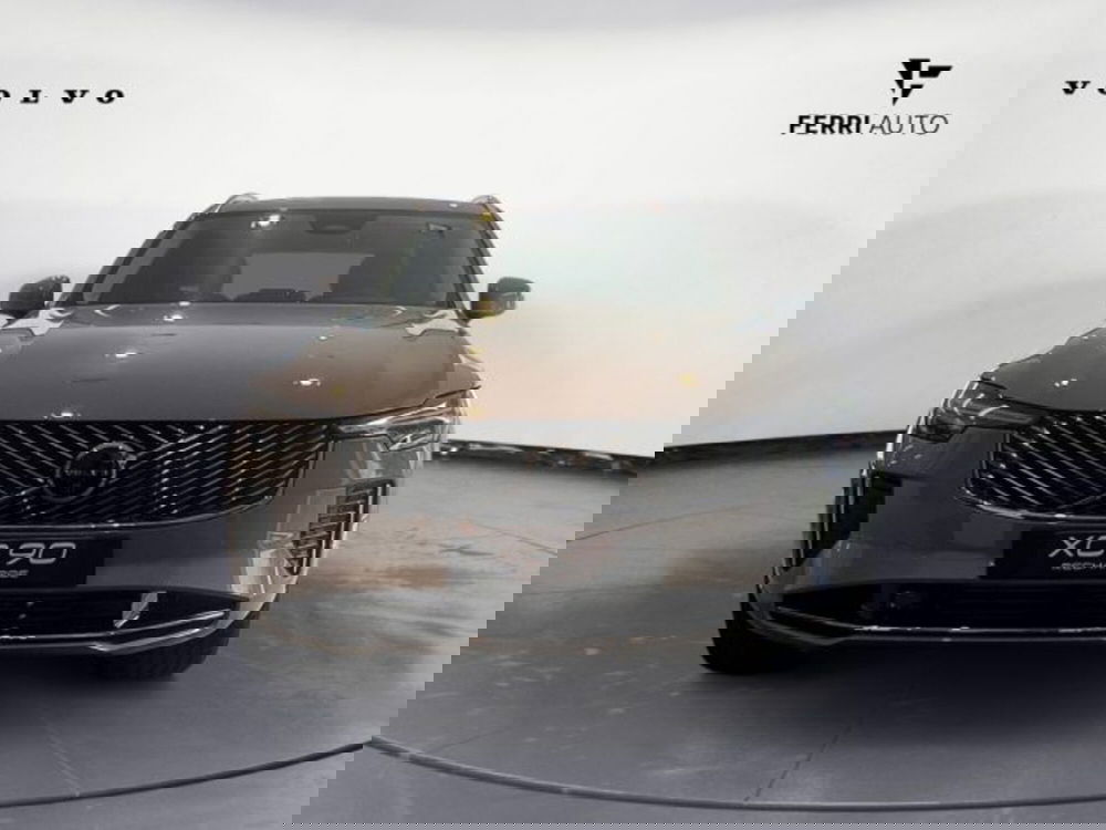 Volvo XC90 nuova a Udine (2)