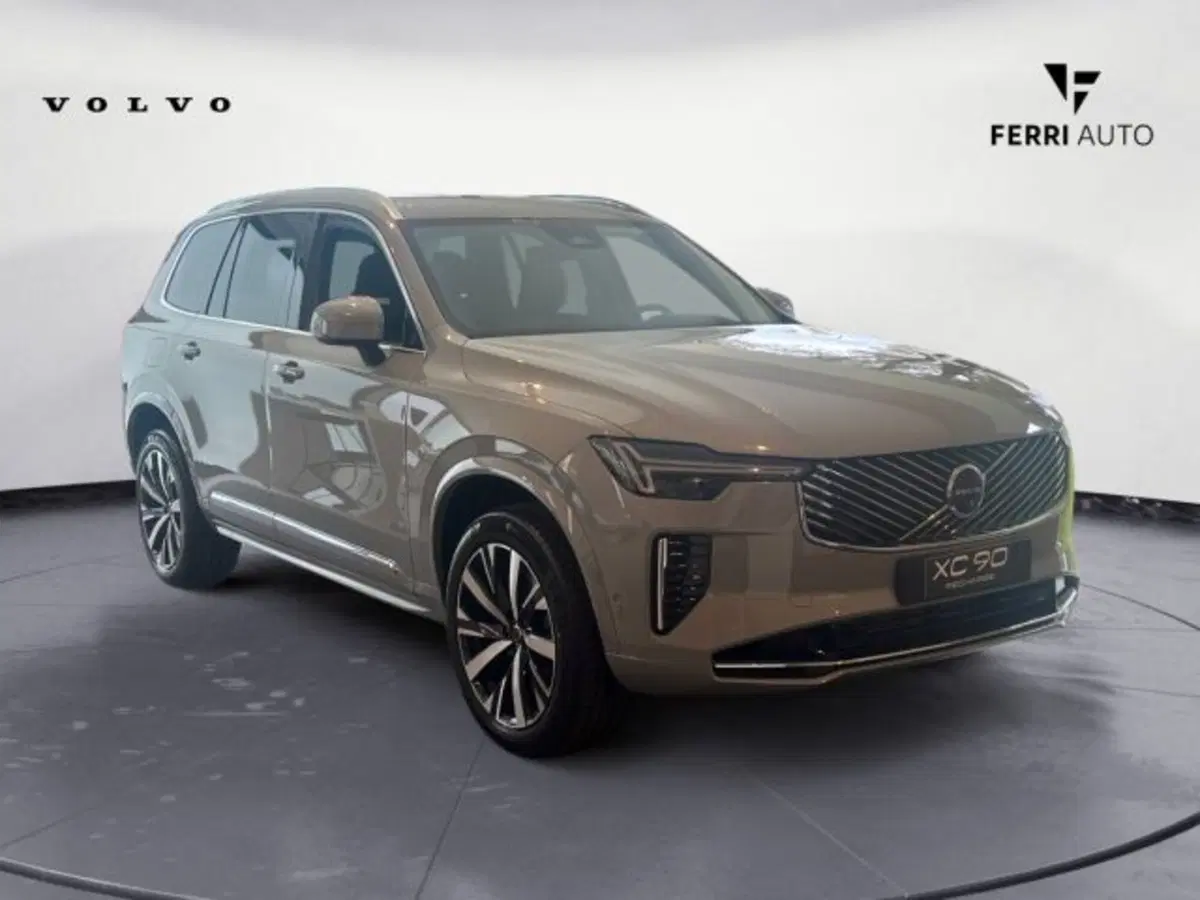 Volvo XC90 nuova a Udine (4)