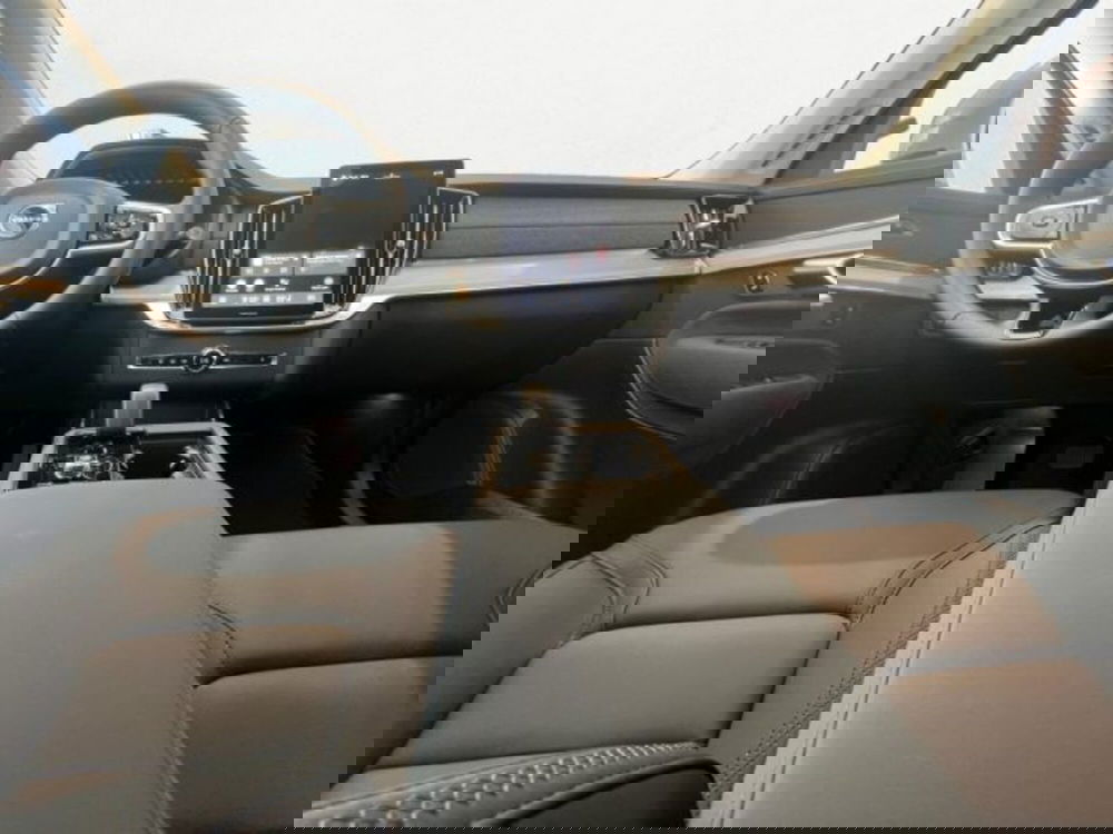 Volvo XC90 nuova a Udine (8)