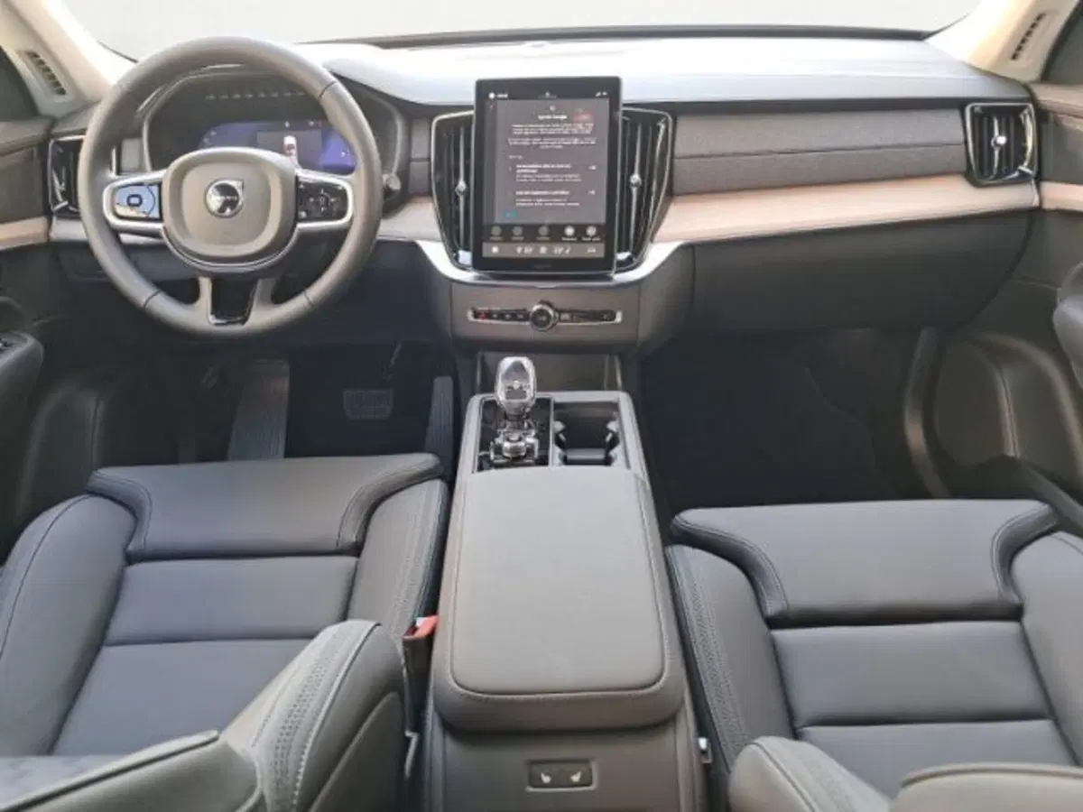 Volvo XC90 nuova a Udine (10)