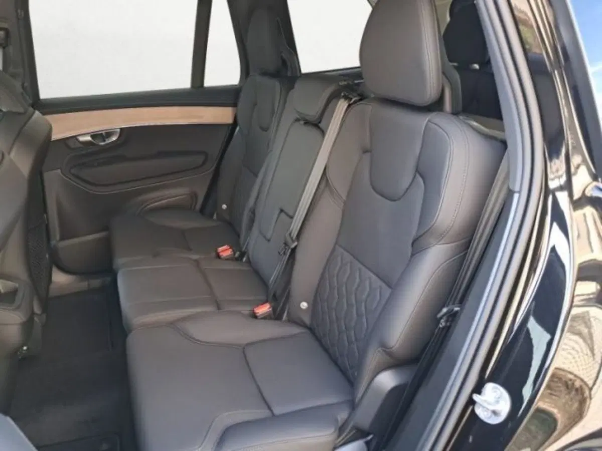 Volvo XC90 nuova a Udine (11)