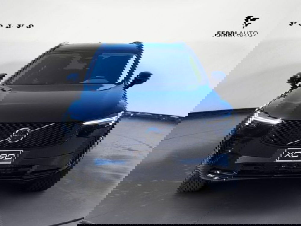 Volvo XC90 nuova a Udine (2)