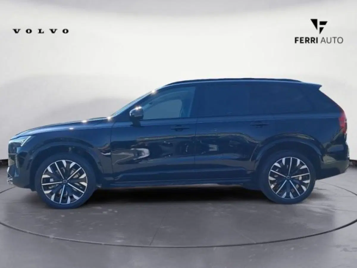 Volvo XC90 nuova a Udine (5)