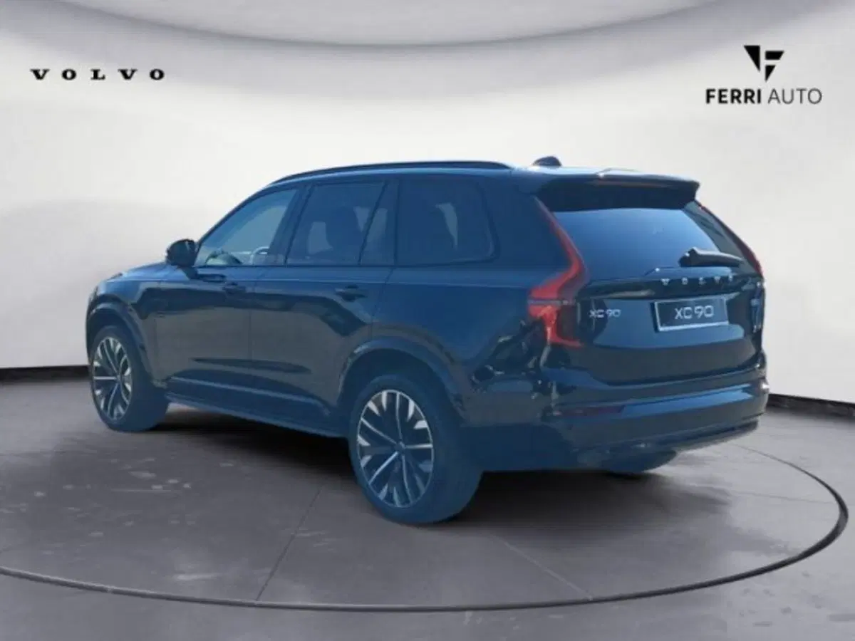 Volvo XC90 nuova a Udine (8)
