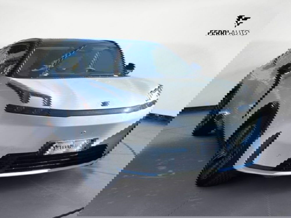 Lynk & Co 08 nuova a Udine (3)