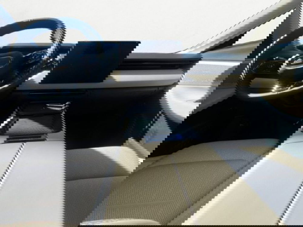 Lynk & Co 08 nuova a Udine (8)