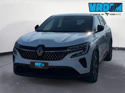 Renault Austral 1.2 full hybrid Techno 200cv auto del 2023 usata a Tavagnacco