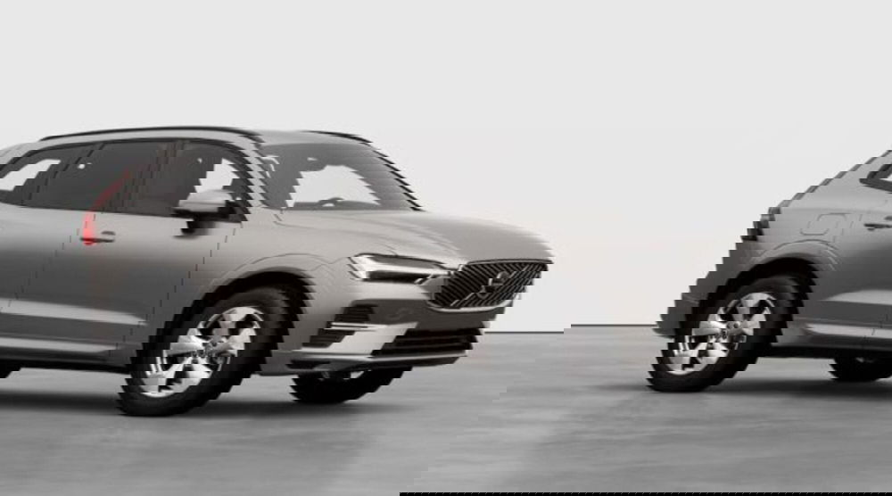 Volvo XC60 nuova a Udine (2)