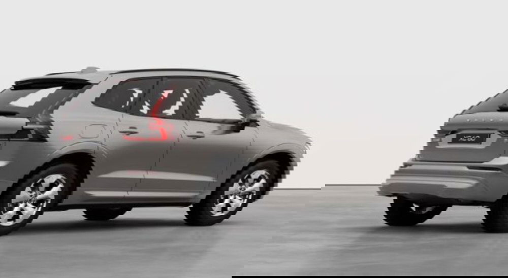 Volvo XC60 nuova a Udine (5)