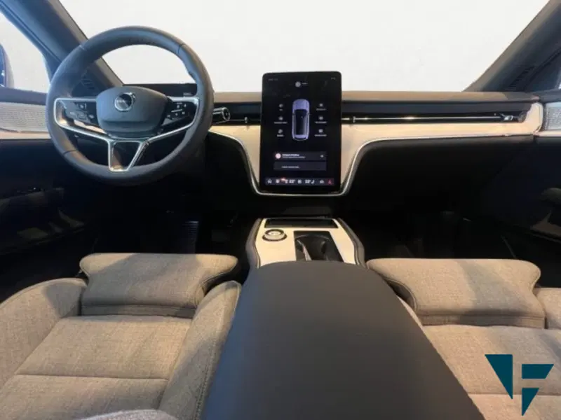 Volvo EX90 nuova a Udine (10)