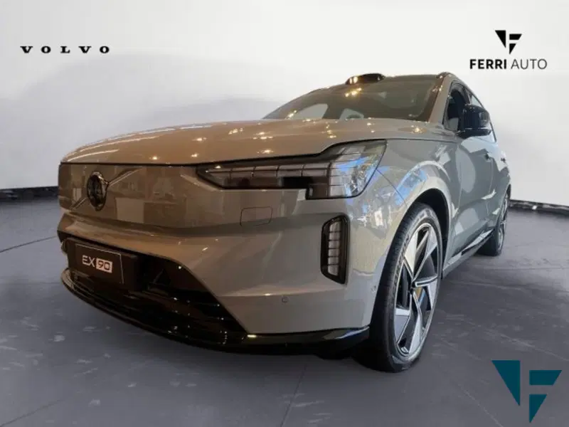 Volvo EX90 nuova a Udine (2)